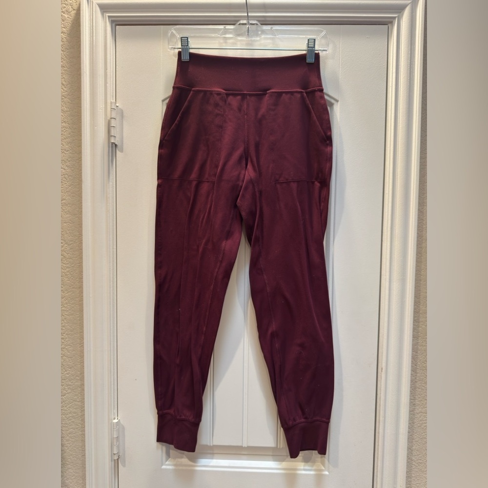 Lululemon Align Jogger 28" in Garnet